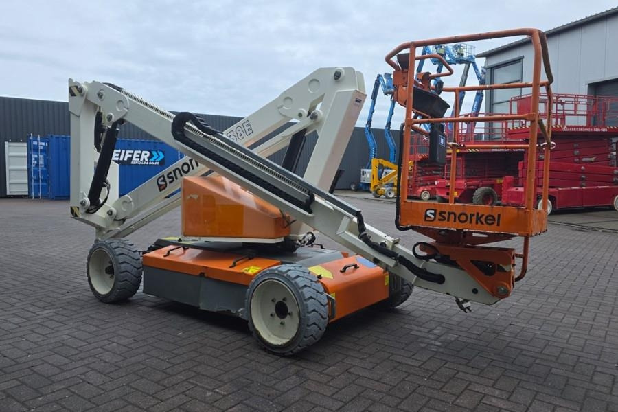 Articulated boom Snorkel A38E As-Is, Electric, 13.5m Working Height, 6.1m R: picture 7 Articulated boom Snorkel A38E As-Is, Electric, 13.5m Working Height, 6.1m R: picture 7