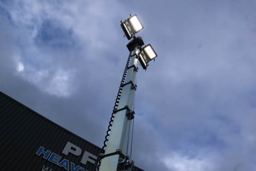 Trime X-BOX 4x320W Valid inspection, *Guarantee! H - Lighting tower: picture 3 Trime X-BOX 4x320W Valid inspection, *Guarantee! H - Lighting tower: picture 3