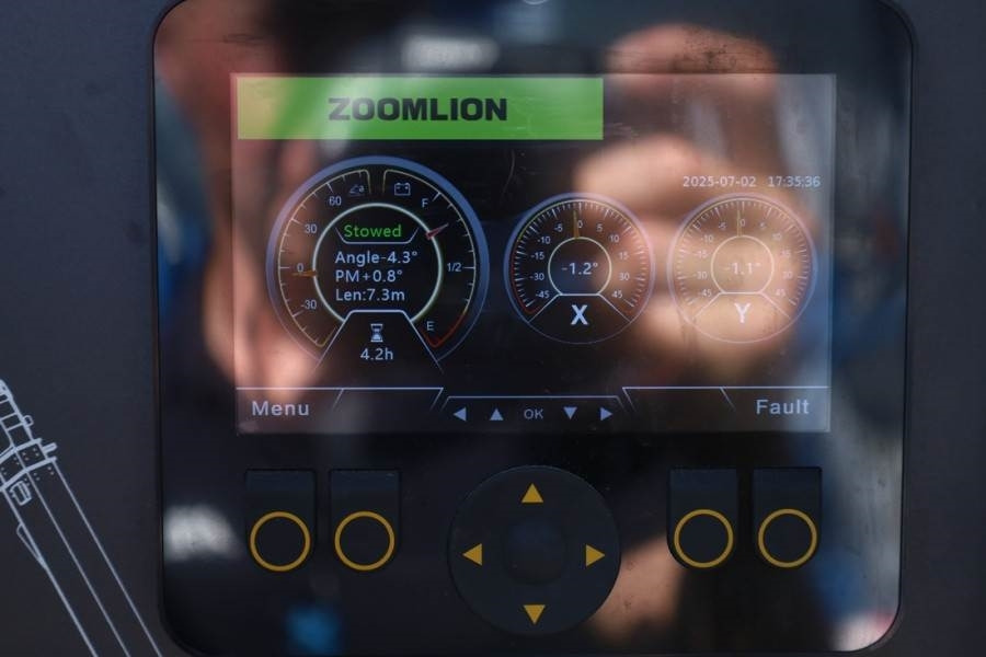 Zoomlion ZT22JE Fully Electric Lithium-Powered, 4x4 Rough T - Telescopic boom: picture 5 Zoomlion ZT22JE Fully Electric Lithium-Powered, 4x4 Rough T - Telescopic boom: picture 5