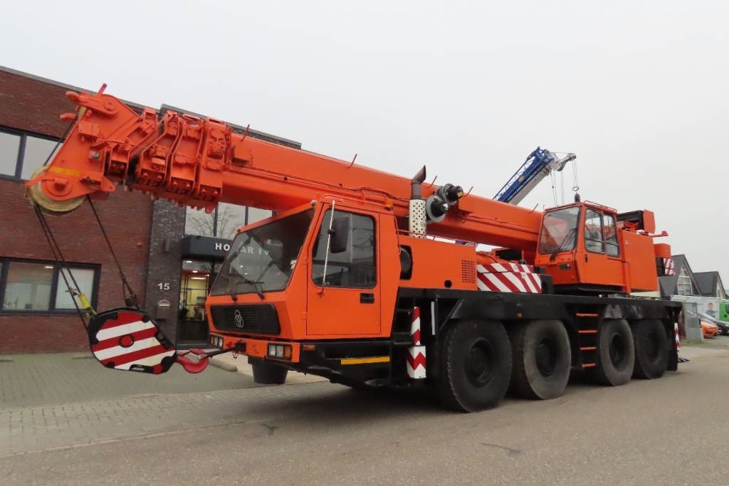 Krupp KMK 4080 - All terrain crane: picture 1 Krupp KMK 4080 - All terrain crane: picture 1