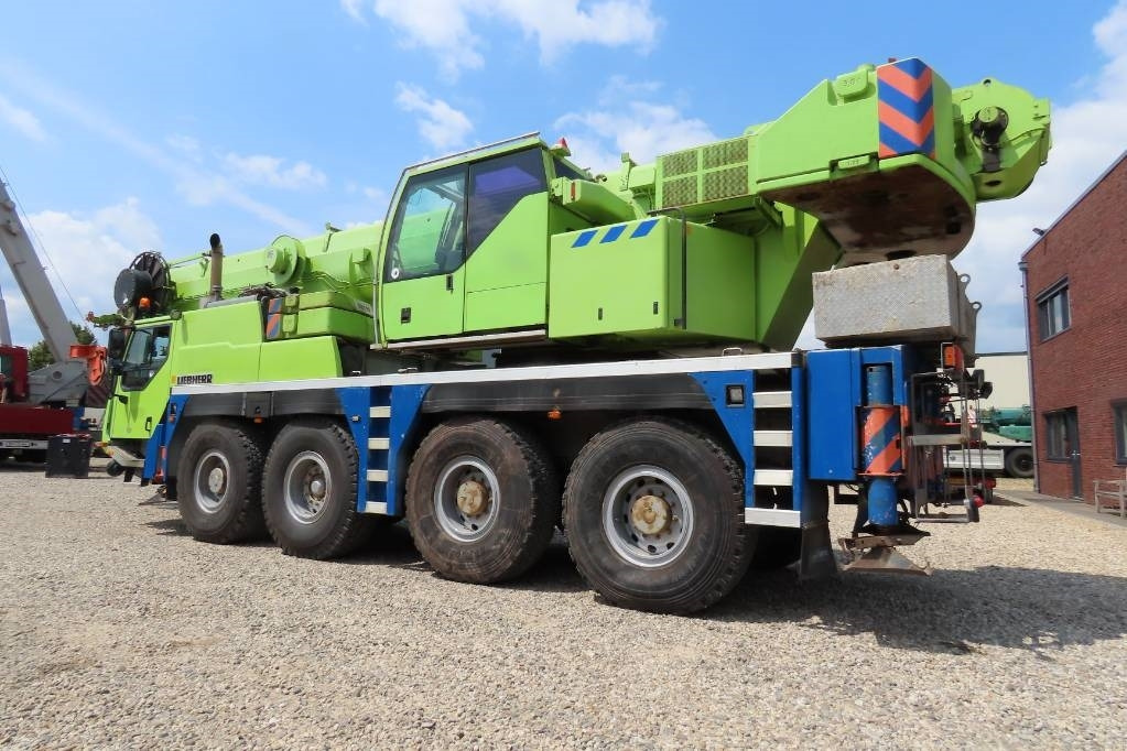 Liebherr LTM 1070-4.1 - All terrain crane: picture 4 Liebherr LTM 1070-4.1 - All terrain crane: picture 4