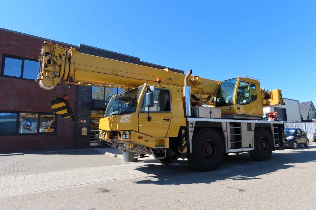 Tadano Faun ATF 40G-2 - All terrain crane: picture 1 Tadano Faun ATF 40G-2 - All terrain crane: picture 1