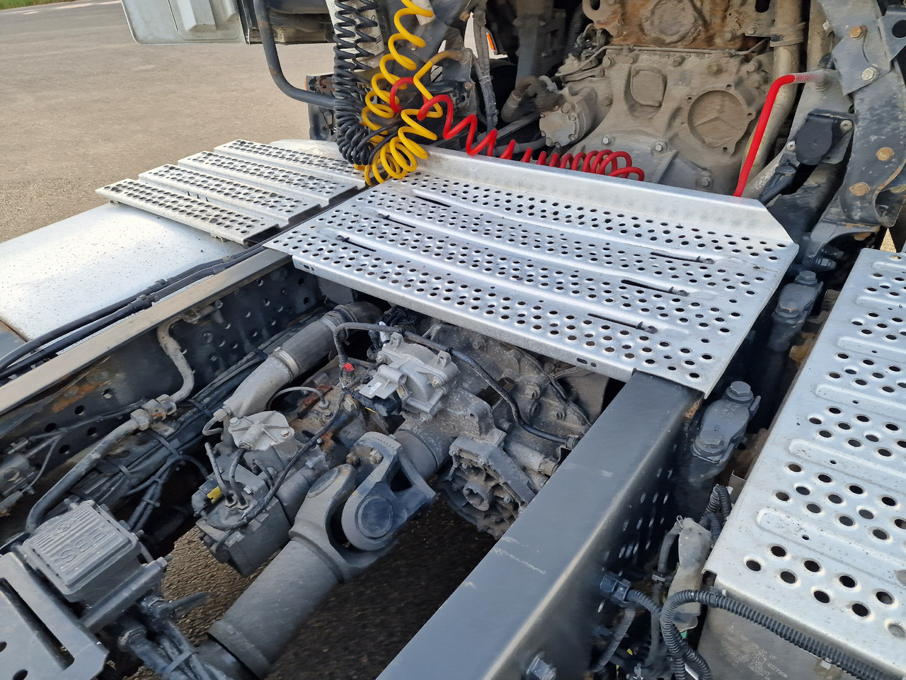 MERCEDES-BENZ Actros 1845 Retarder - Tractor unit: picture 5 MERCEDES-BENZ Actros 1845 Retarder - Tractor unit: picture 5