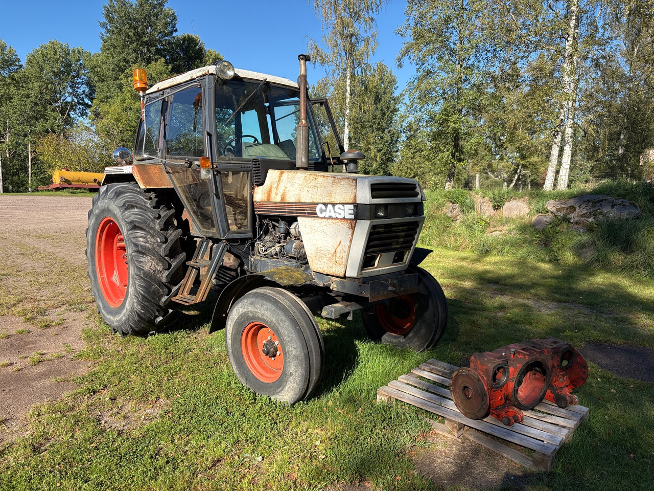 Case 1494 - Farm tractor: picture 1 Case 1494 - Farm tractor: picture 1