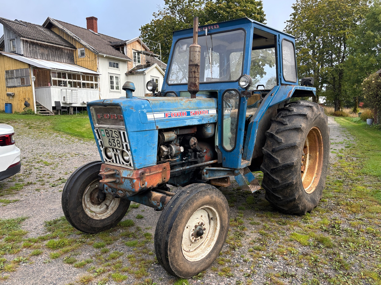 Ford 5000 - Farm tractor: picture 1 Ford 5000 - Farm tractor: picture 1