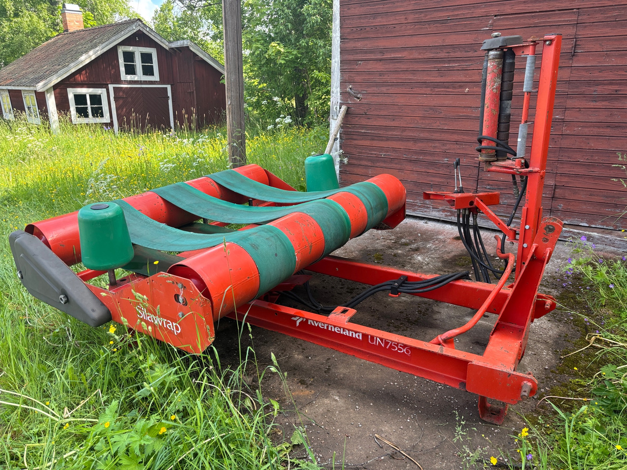 Kverneland UN7556 Silawrap - Bale wrapper: picture 1 Kverneland UN7556 Silawrap - Bale wrapper: picture 1