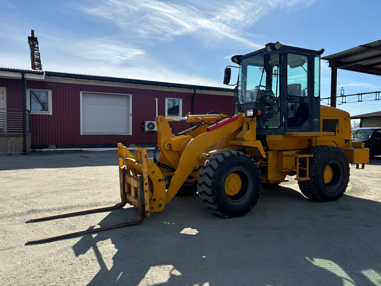 LiuGong CLG816G - Wheel loader: picture 1 LiuGong CLG816G - Wheel loader: picture 1
