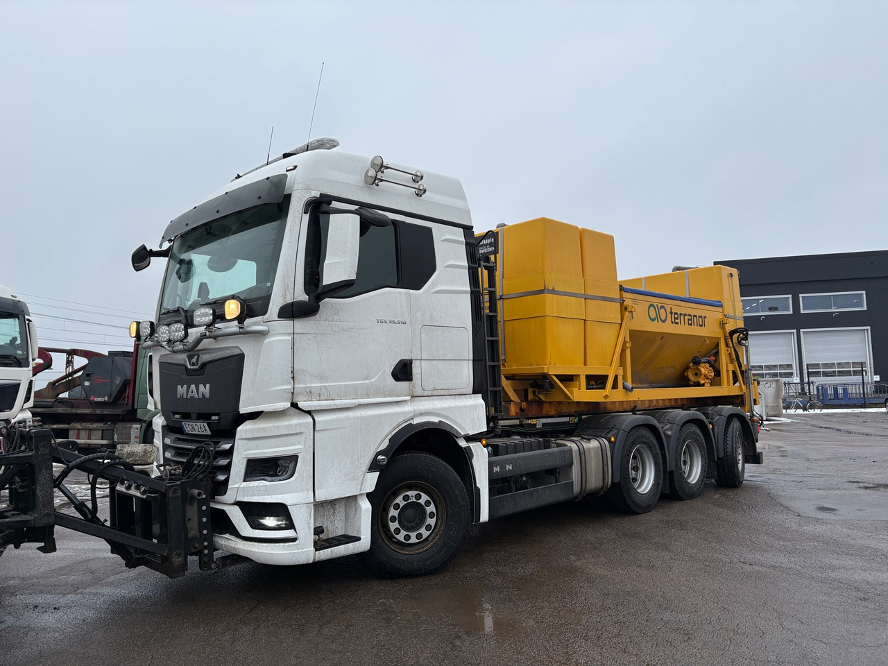 MAN TGX 35.510 - Hook lift truck: picture 1 MAN TGX 35.510 - Hook lift truck: picture 1