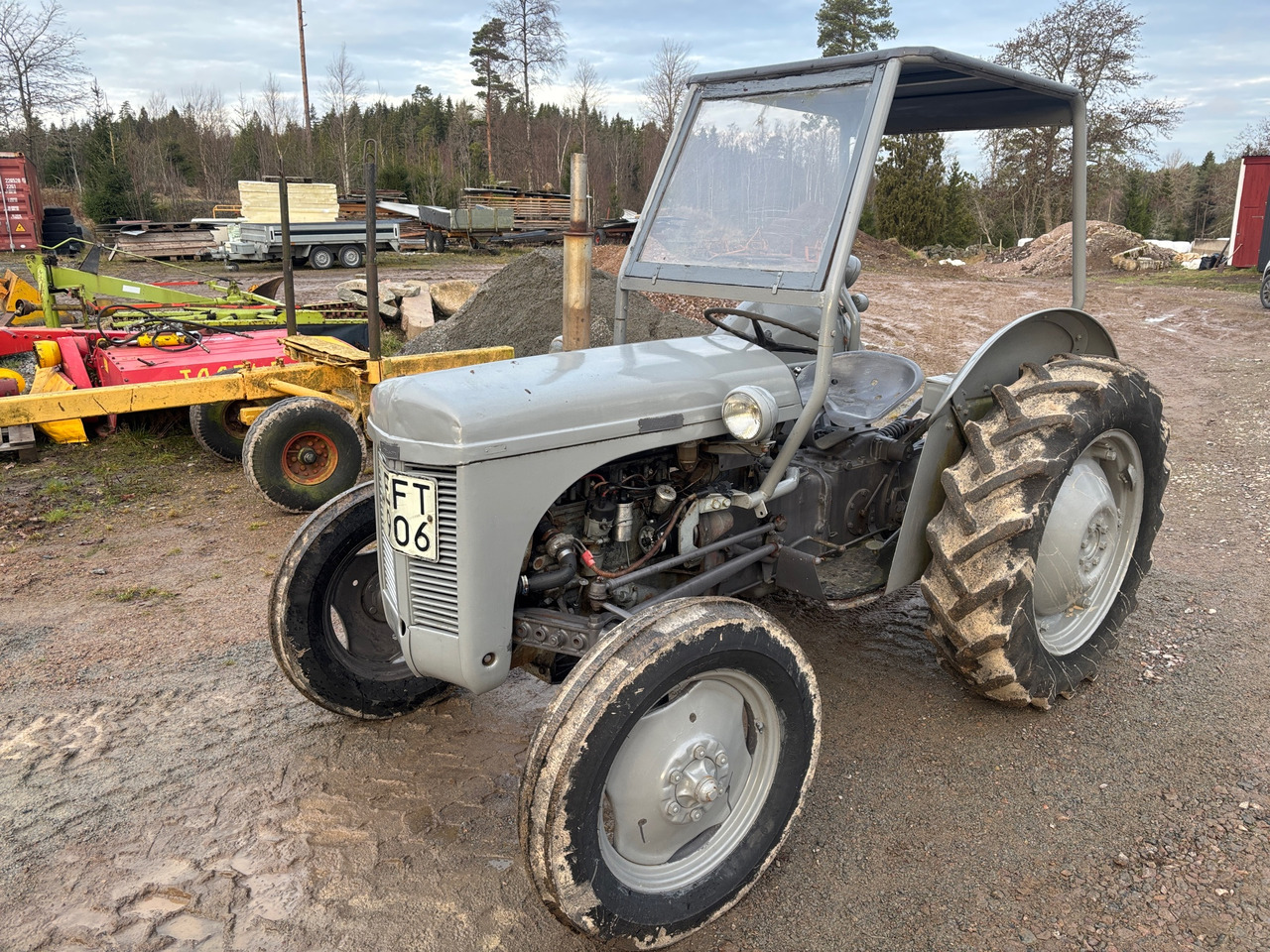 Massey Ferguson TEA 20 B - Farm tractor: picture 1 Massey Ferguson TEA 20 B - Farm tractor: picture 1