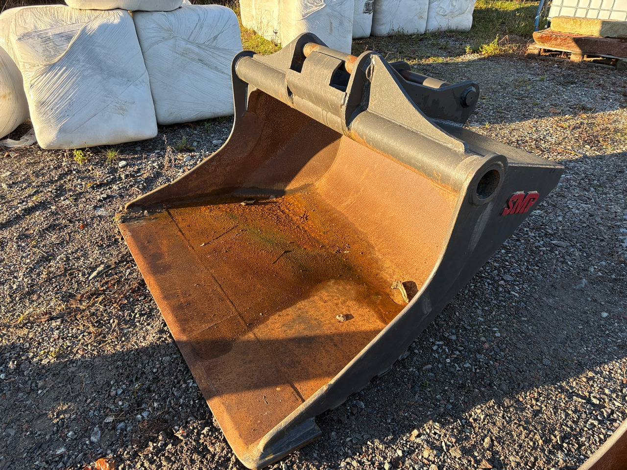 SMP STS 1150-1800B - Bucket: picture 1 SMP STS 1150-1800B - Bucket: picture 1