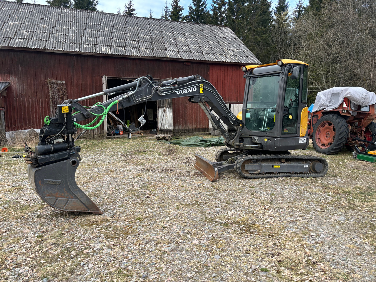 Volvo ECR350 - Excavator: picture 1 Volvo ECR350 - Excavator: picture 1