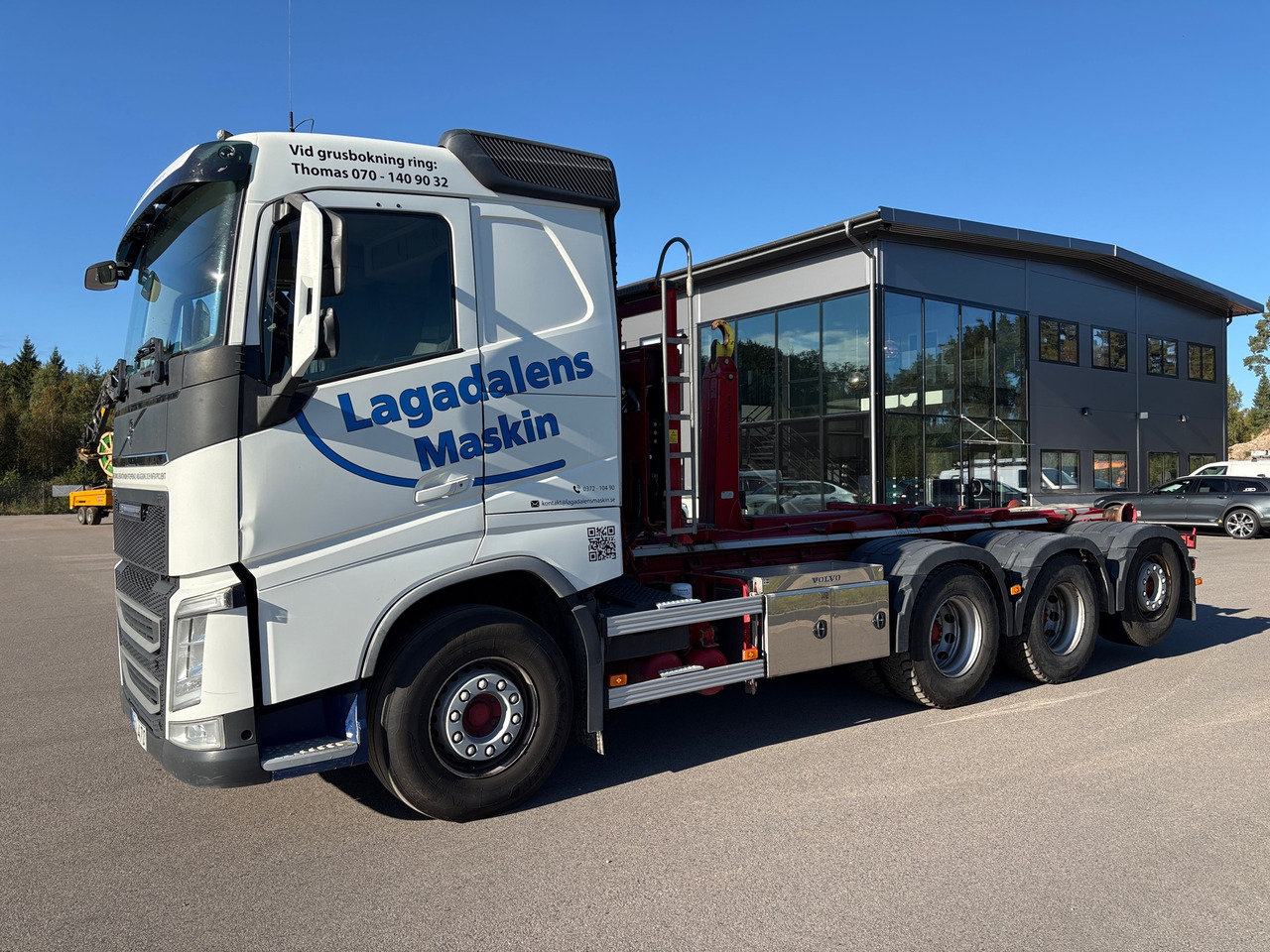 Volvo FH500 - Hook lift truck: picture 1 Volvo FH500 - Hook lift truck: picture 1