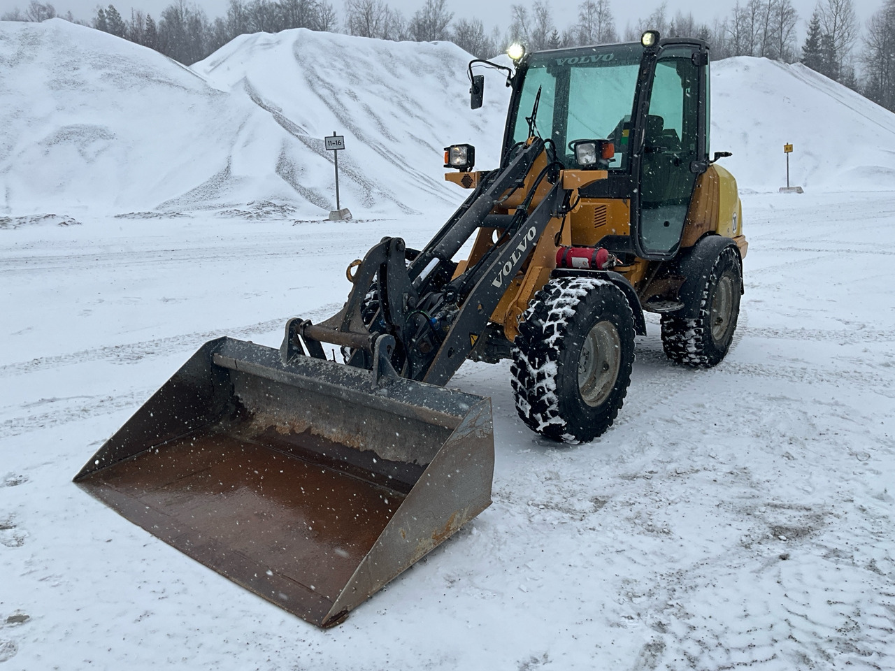 Volvo L25B-P - Wheel loader: picture 1 Volvo L25B-P - Wheel loader: picture 1
