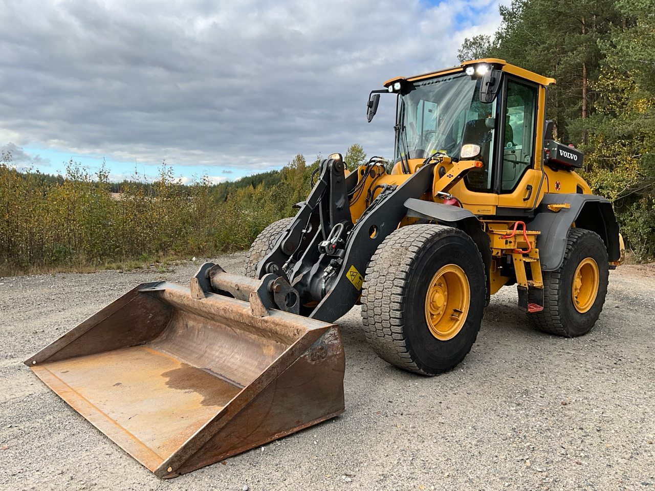 Volvo L60H - Wheel loader: picture 1 Volvo L60H - Wheel loader: picture 1