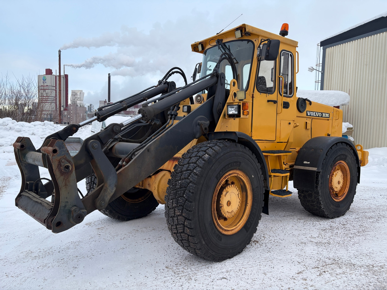 Volvo L70 - Wheel loader: picture 1 Volvo L70 - Wheel loader: picture 1