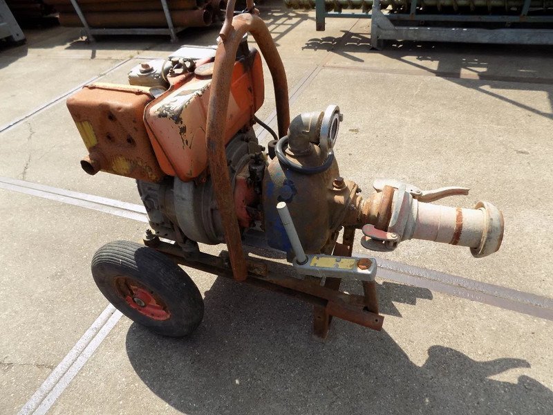 Diversen 1 cillinder hatz waterpomp merk wavo WAVO waterpomp 1 CILL HATZ - Water pump: picture 5 Diversen 1 cillinder hatz waterpomp merk wavo WAVO waterpomp 1 CILL HATZ - Water pump: picture 5