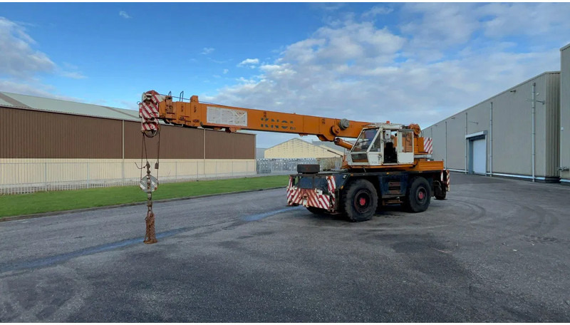 PPM Poclain 2309 telescoopkraan - Rough terrain crane: picture 3 PPM Poclain 2309 telescoopkraan - Rough terrain crane: picture 3