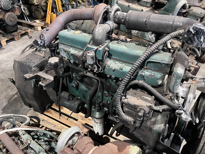 Volvo TD70G met scheeps keerkoppeling - Engine for Truck: picture 2 Volvo TD70G met scheeps keerkoppeling - Engine for Truck: picture 2