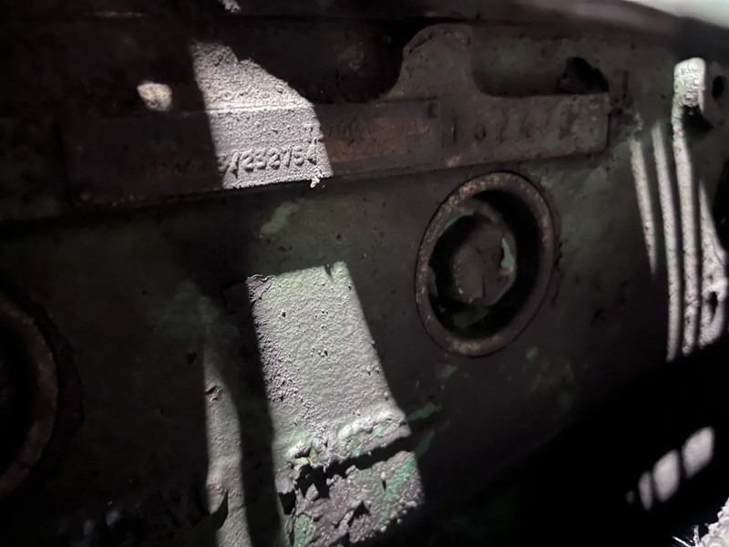 Volvo TD70G met scheeps keerkoppeling - Engine for Truck: picture 4 Volvo TD70G met scheeps keerkoppeling - Engine for Truck: picture 4