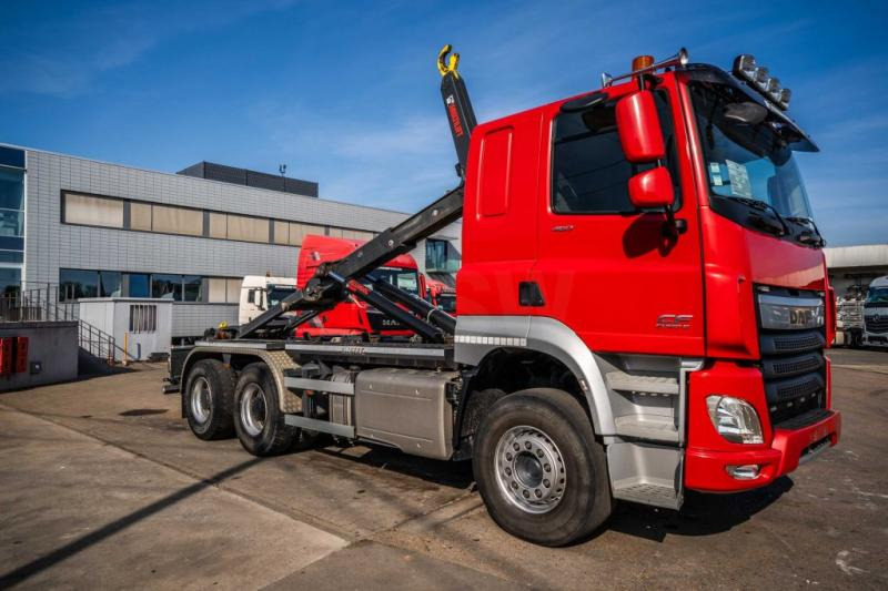 DAF CF 460-6X4-E6 - Hook lift truck: picture 2 DAF CF 460-6X4-E6 - Hook lift truck: picture 2
