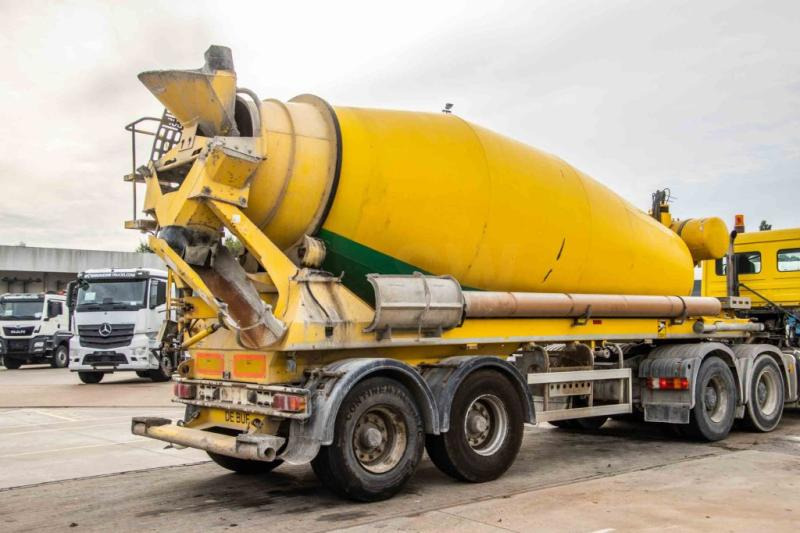 DE BUF BETON MIXER/MALAXEUR/MISCHER12M3 - Concrete mixer semi-trailer: picture 3 DE BUF BETON MIXER/MALAXEUR/MISCHER12M3 - Concrete mixer semi-trailer: picture 3
