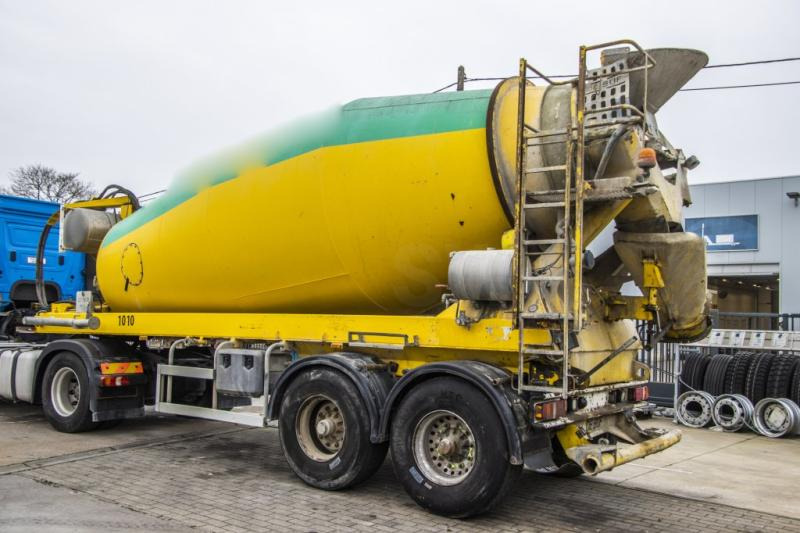 DEBUF BETON MIXER/MALAXEUR/MISCHER-12M³ - Concrete mixer semi-trailer: picture 4 DEBUF BETON MIXER/MALAXEUR/MISCHER-12M³ - Concrete mixer semi-trailer: picture 4