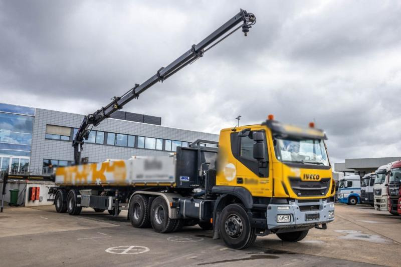 Iveco TRAKKER 450-6X4 - Dropside/ Flatbed truck, Crane truck: picture 2 Iveco TRAKKER 450-6X4 - Dropside/ Flatbed truck, Crane truck: picture 2