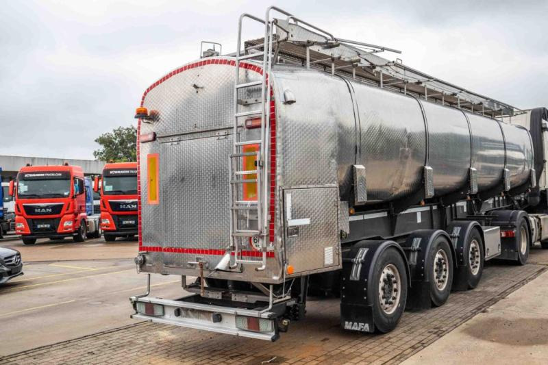 MAFA SAL 40.24/95e-INOX 29.000 L (no pump) - Tanker semi-trailer: picture 3 MAFA SAL 40.24/95e-INOX 29.000 L (no pump) - Tanker semi-trailer: picture 3
