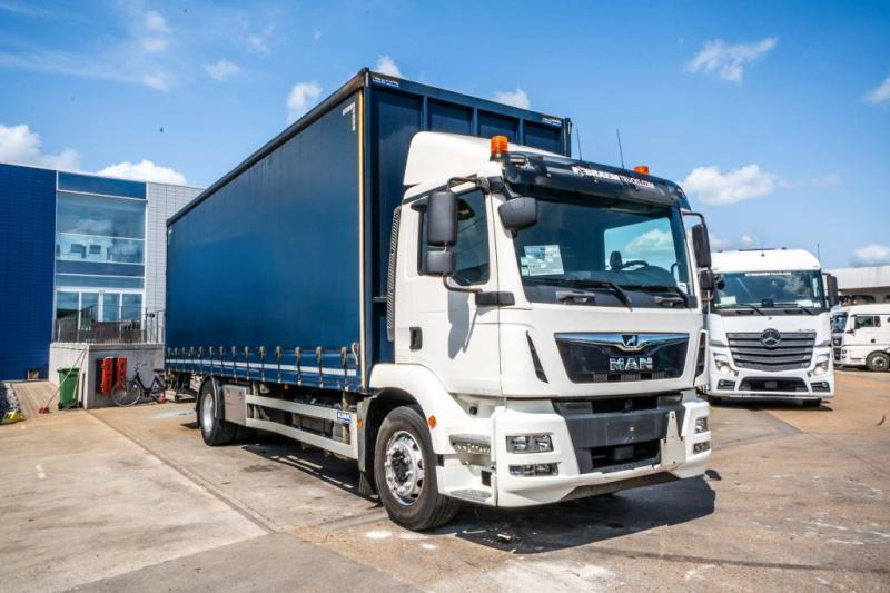 MAN TGM 18.290 BL+DHOLLANDIA 2.5T. - Curtain side truck: picture 2 MAN TGM 18.290 BL+DHOLLANDIA 2.5T. - Curtain side truck: picture 2