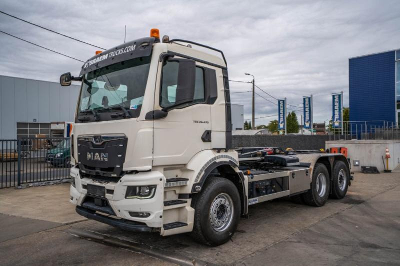 MAN TGS 26.430 6x2-4 BL - Hook lift truck: picture 1 MAN TGS 26.430 6x2-4 BL - Hook lift truck: picture 1