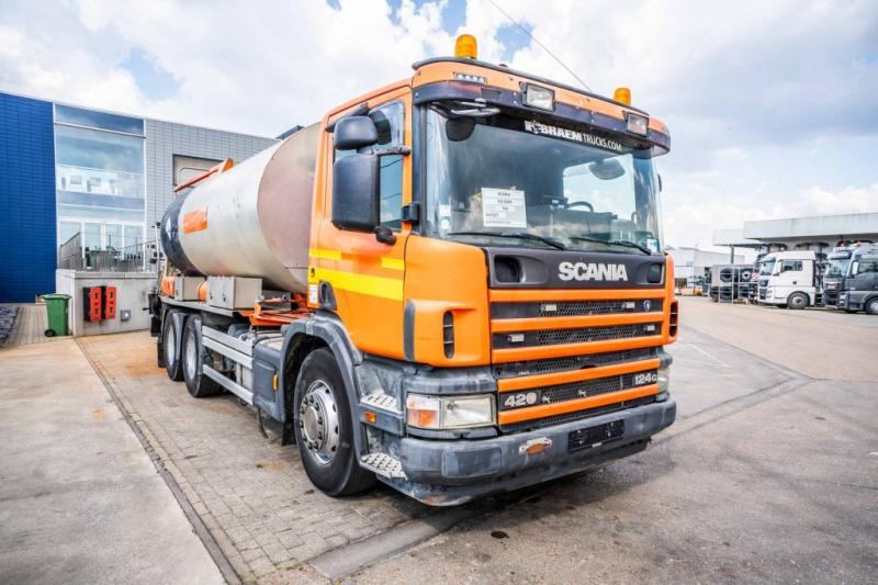 Scania SCANIA 124G420-6x4/BITUMEN/ASFALT - Tanker truck: picture 2 Scania SCANIA 124G420-6x4/BITUMEN/ASFALT - Tanker truck: picture 2