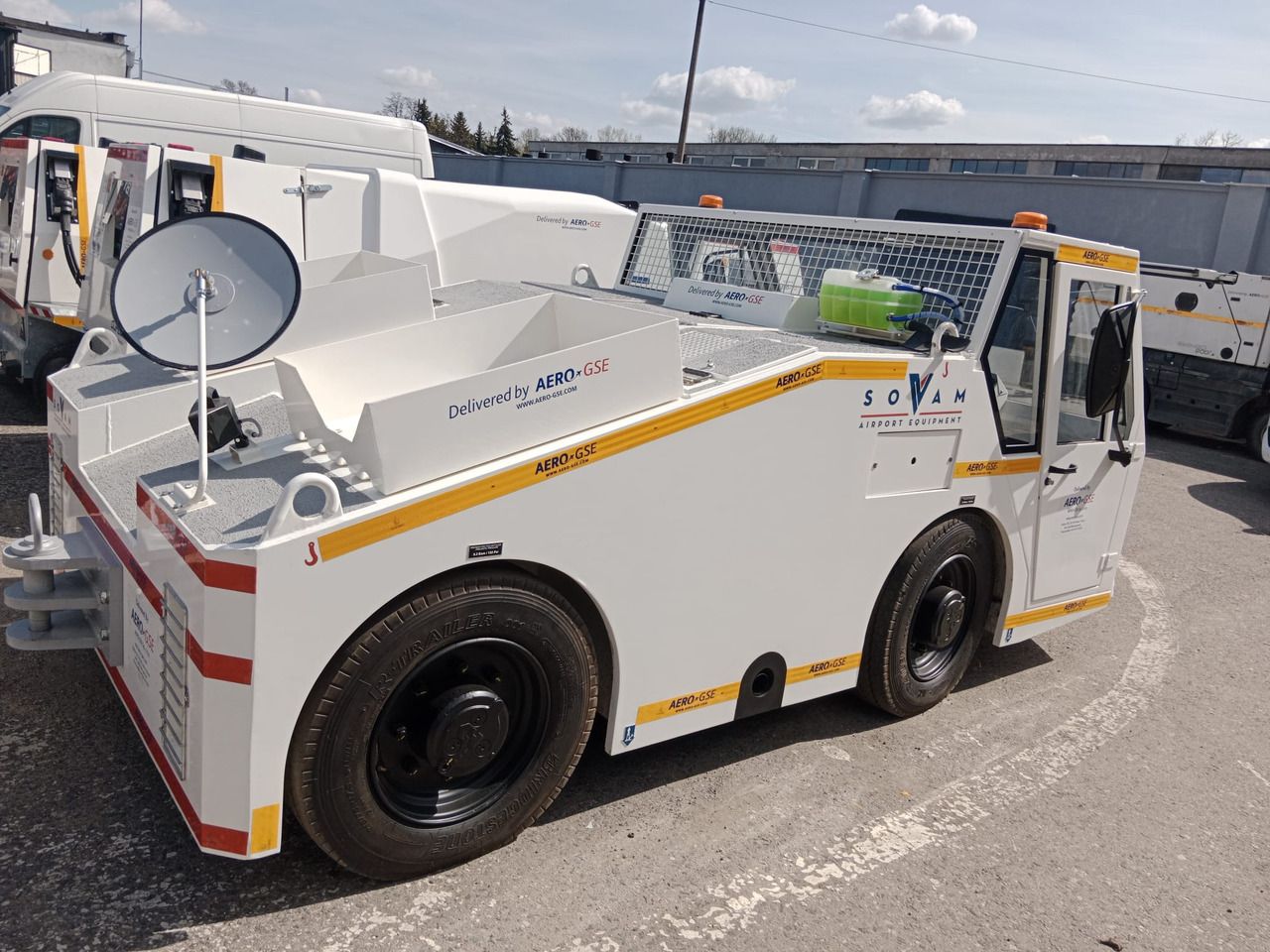 SOVAM K100 FOR RENT - Pushback tractor: picture 2 SOVAM K100 FOR RENT - Pushback tractor: picture 2