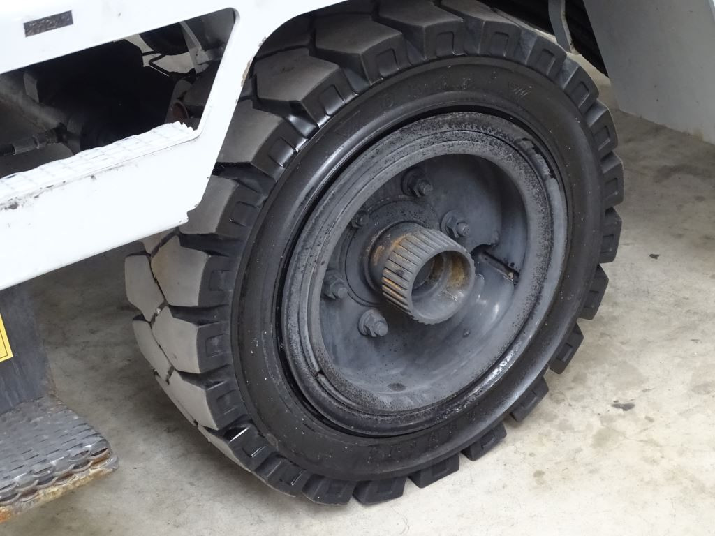 Side loader Hubtex S50G - 652 MTH - GAS: picture 9