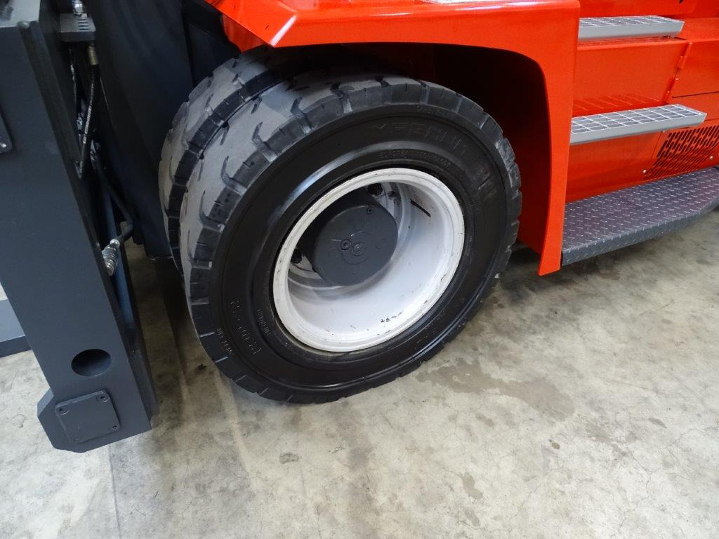 Diesel forklift Kalmar DCE120-6: picture 8