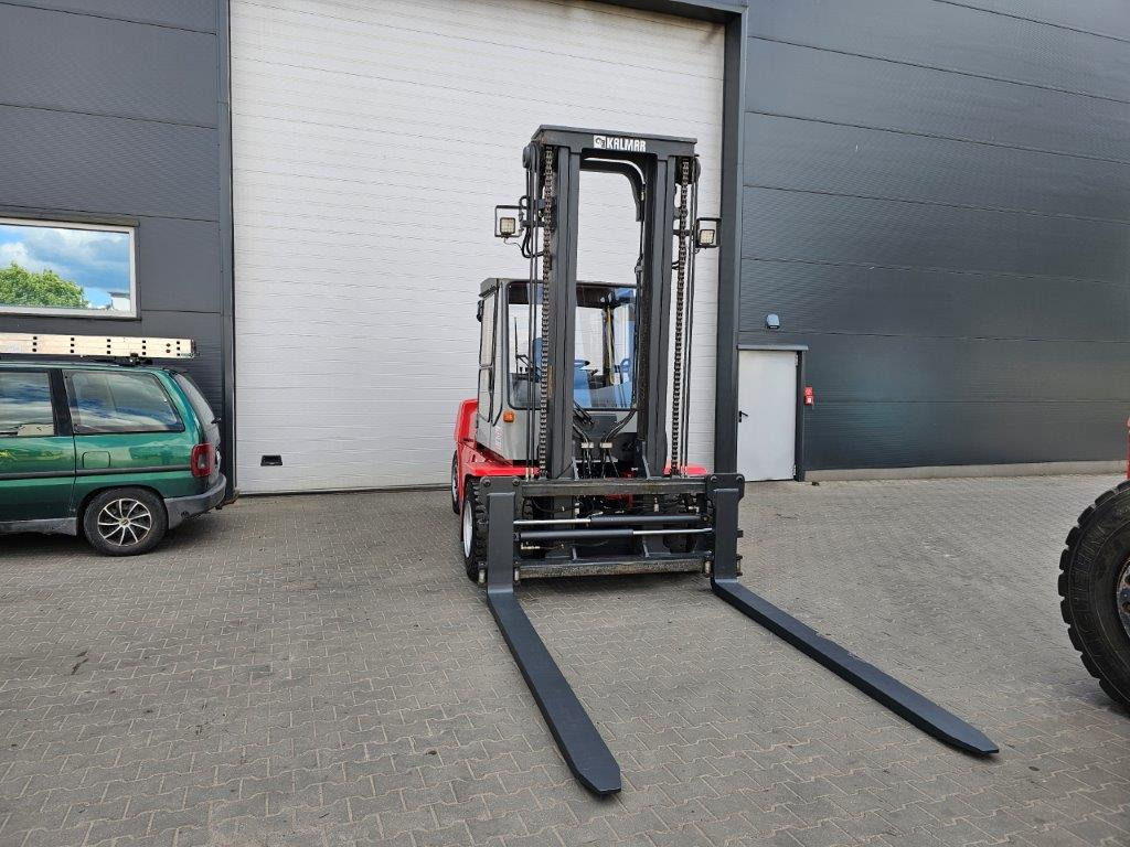 Kalmar DCF80-9 - Diesel forklift: picture 4 Kalmar DCF80-9 - Diesel forklift: picture 4