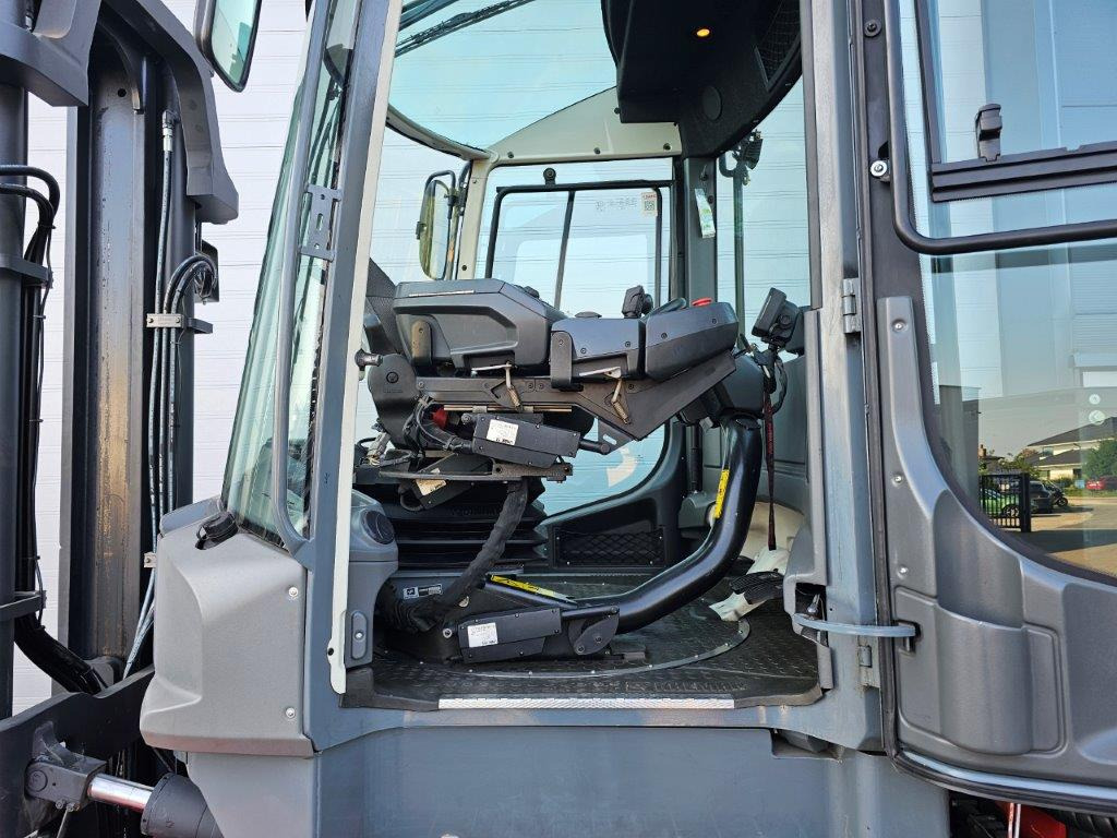 Electric forklift Kalmar ECG80-6 - Drehsitz: picture 8