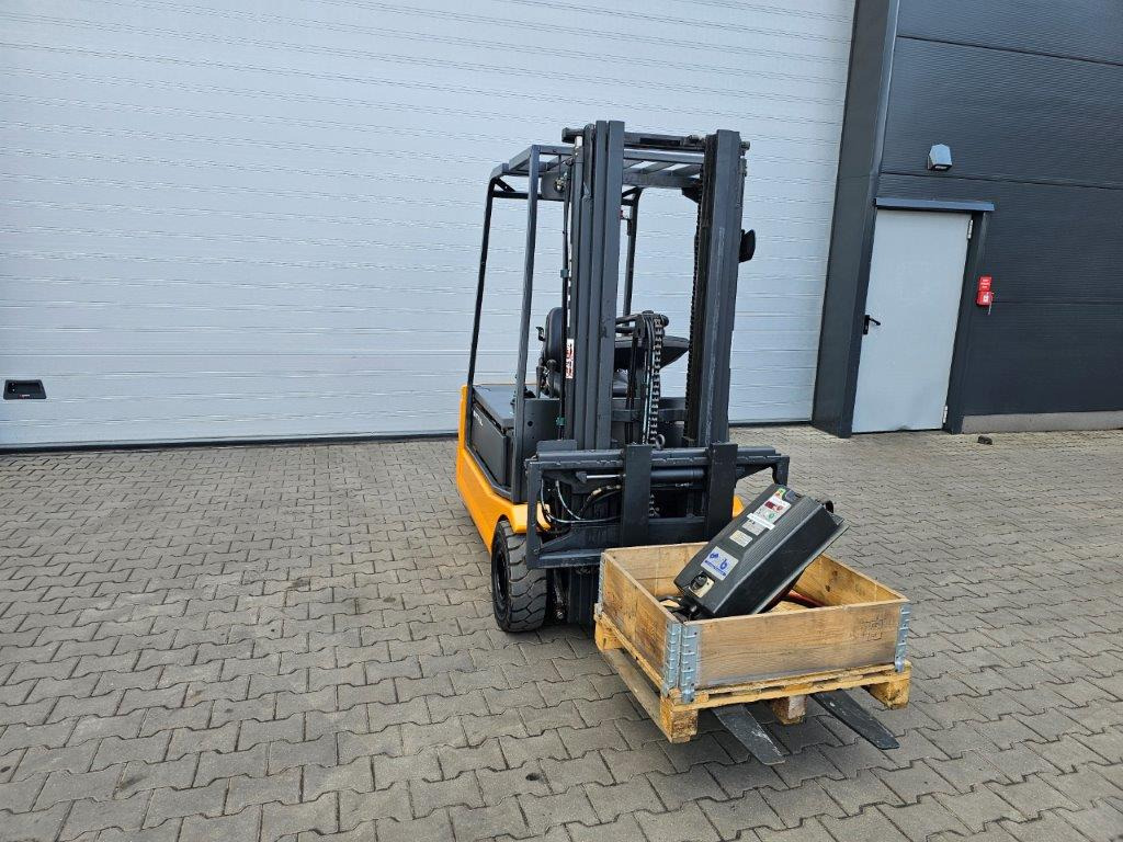 Still R20-16 - TRIPLEX - Electric forklift: picture 4 Still R20-16 - TRIPLEX - Electric forklift: picture 4
