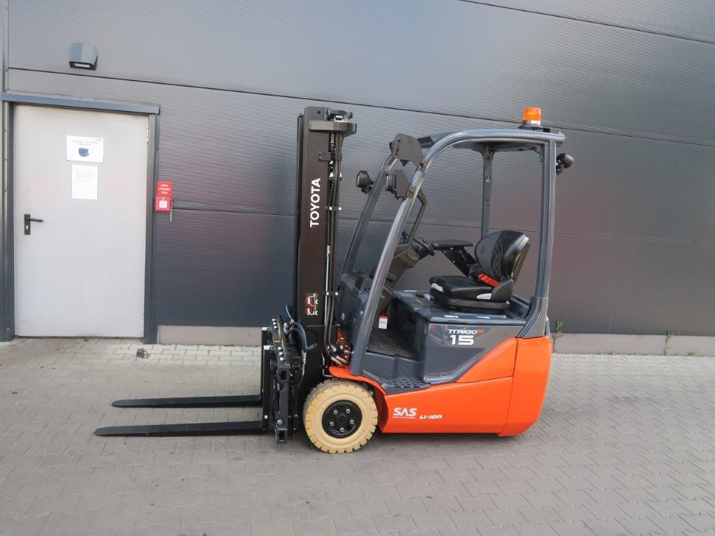 Toyota 8FBEK16T - DEMO - TRIPLEX - Forklift: picture 1 Toyota 8FBEK16T - DEMO - TRIPLEX - Forklift: picture 1