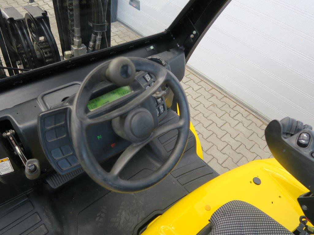 LPG forklift Yale GLP50VX TRIPLEX Container-Indoor-Stapler: picture 7