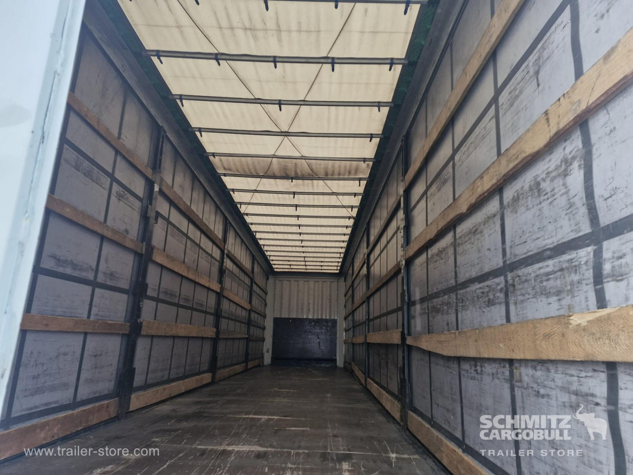 KRONE Curtainsider Mega - Curtainsider semi-trailer: picture 2 KRONE Curtainsider Mega - Curtainsider semi-trailer: picture 2