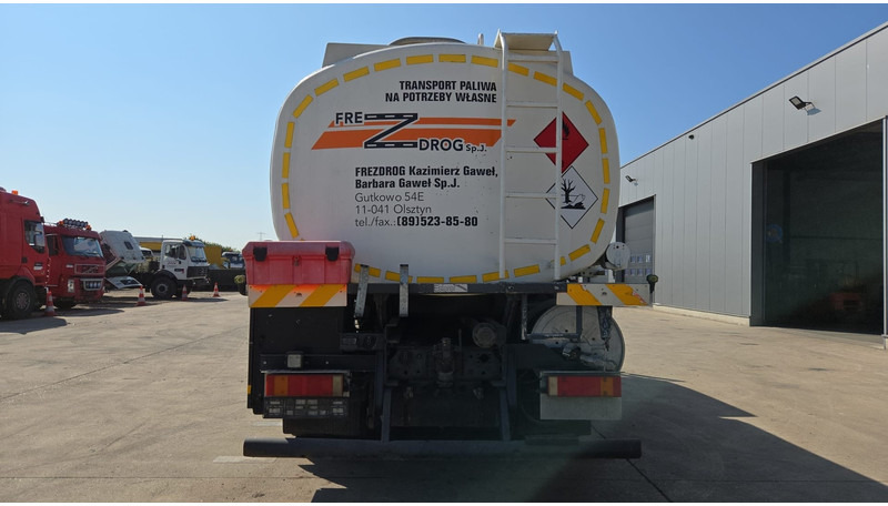 MAN TGA 18.460 (14.140L / MANUAL PUMP / MANUAL GEARBOX / TOP CONDITON / BOITE & POMPE MANUELLE) - Tanker truck: picture 5 MAN TGA 18.460 (14.140L / MANUAL PUMP / MANUAL GEARBOX / TOP CONDITON / BOITE & POMPE MANUELLE) - Tanker truck: picture 5