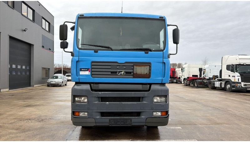 MAN TGA 26.360 (POMPE MANUELLE / 17000L / MANUAL PUMP / MANUAL GEARBOX / BOITE MANUELLE) - Tanker truck: picture 4 MAN TGA 26.360 (POMPE MANUELLE / 17000L / MANUAL PUMP / MANUAL GEARBOX / BOITE MANUELLE) - Tanker truck: picture 4