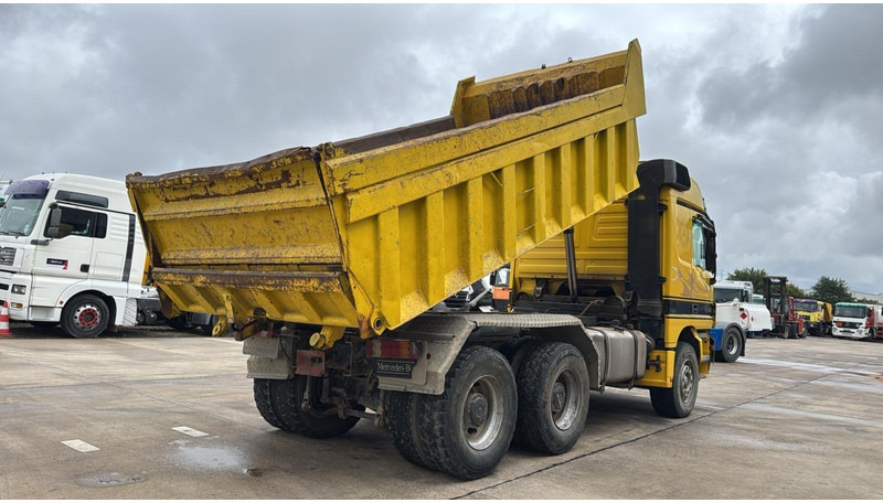 Mercedes-Benz ACTROS 2640 (EPS / LAMES / GRAND PONT / 6X4 / 3 PEDALES) - Tipper: picture 4 Mercedes-Benz ACTROS 2640 (EPS / LAMES / GRAND PONT / 6X4 / 3 PEDALES) - Tipper: picture 4