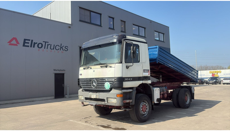 Mercedes-Benz Actros 1843 (4X4 / EPS / GRAND PONT / LAMES / V6 / 2 PONTS) - Tipper: picture 1 Mercedes-Benz Actros 1843 (4X4 / EPS / GRAND PONT / LAMES / V6 / 2 PONTS) - Tipper: picture 1