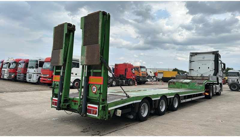 Nooteboom OSDB-45 VV (48 + 60 TONS /BE TRAILER / NALOOPAS / FOLLOW AXLE / NEW HYDRO PUMP / 4M HYDRAULIC RAMPS) - Low loader semi-trailer: picture 3 Nooteboom OSDB-45 VV (48 + 60 TONS /BE TRAILER / NALOOPAS / FOLLOW AXLE / NEW HYDRO PUMP / 4M HYDRAULIC RAMPS) - Low loader semi-trailer: picture 3