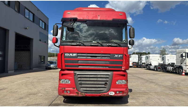 DAF XF 105.410 (BOITE MANUELLE / MANUAL GEARBOX) - Tractor unit: picture 2 DAF XF 105.410 (BOITE MANUELLE / MANUAL GEARBOX) - Tractor unit: picture 2