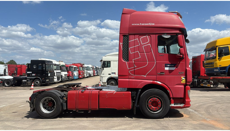 DAF XF 460 (BELGIAN TRUCK / RETARDER / EURO 6 / STANDKLIMA / 2 TANKS / FULL SPOILERS) - Tractor unit: picture 4 DAF XF 460 (BELGIAN TRUCK / RETARDER / EURO 6 / STANDKLIMA / 2 TANKS / FULL SPOILERS) - Tractor unit: picture 4