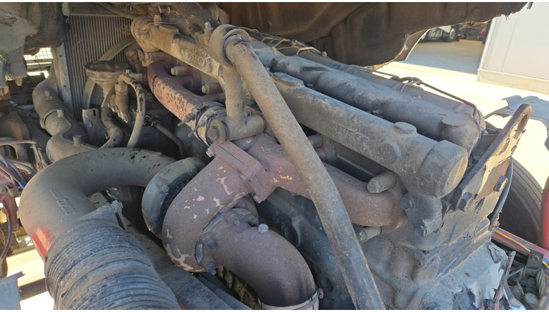 Tractor unit Iveco Eurotech 440 E 42 (MANUAL PUMP / ZF GEARBOX / GOOD CONDITION / POMPE MANUELLE): picture 19