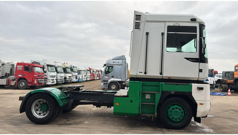 Renault Magnum 470 (POMPE MANUELLE / MANUAL PUMP / BOITE MANUELLE / MANUAL GEARBOX) - Tractor unit: picture 4 Renault Magnum 470 (POMPE MANUELLE / MANUAL PUMP / BOITE MANUELLE / MANUAL GEARBOX) - Tractor unit: picture 4