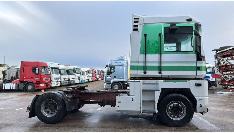 Renault Magnum 470 (POMPE MANUELLE / MANUAL PUMP / BOITE MANUELLE / MANUAL GEARBOX) - Tractor unit: picture 4 Renault Magnum 470 (POMPE MANUELLE / MANUAL PUMP / BOITE MANUELLE / MANUAL GEARBOX) - Tractor unit: picture 4